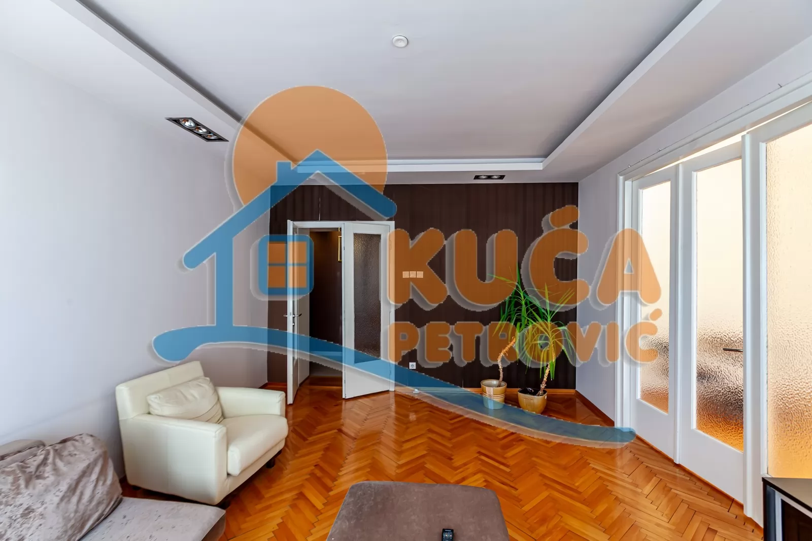 Trosoban stan, 105 m2, Centar, Obrenovićeva ID: p-016395 7