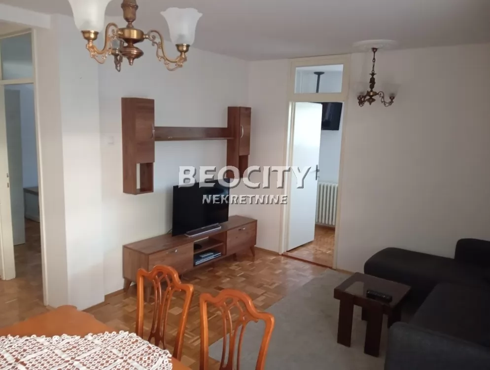 Trosoban stan, 70 m2, Novo naselje, Mileve Marić ID: 132055 2