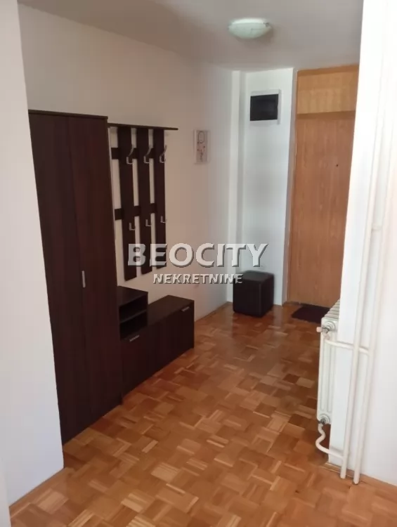Trosoban stan, 70 m2, Novo naselje, Mileve Marić ID: 132055 4
