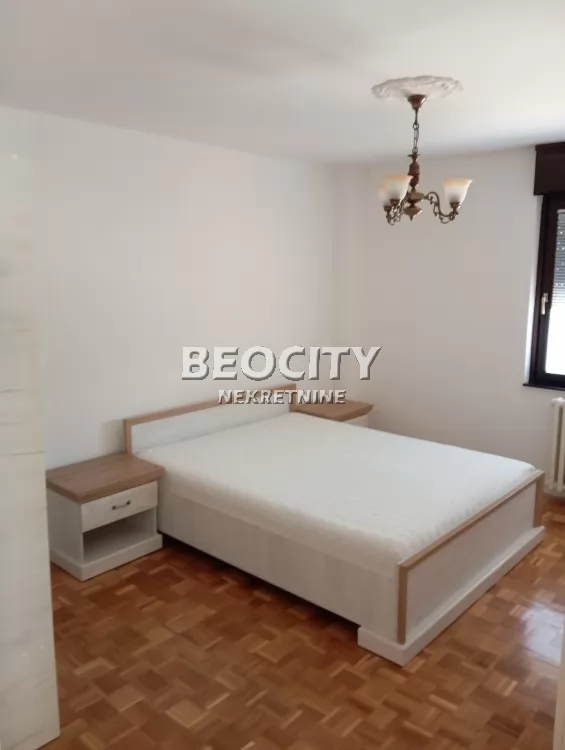 Trosoban stan, 70 m2, Novo naselje, Mileve Marić ID: 132055 8