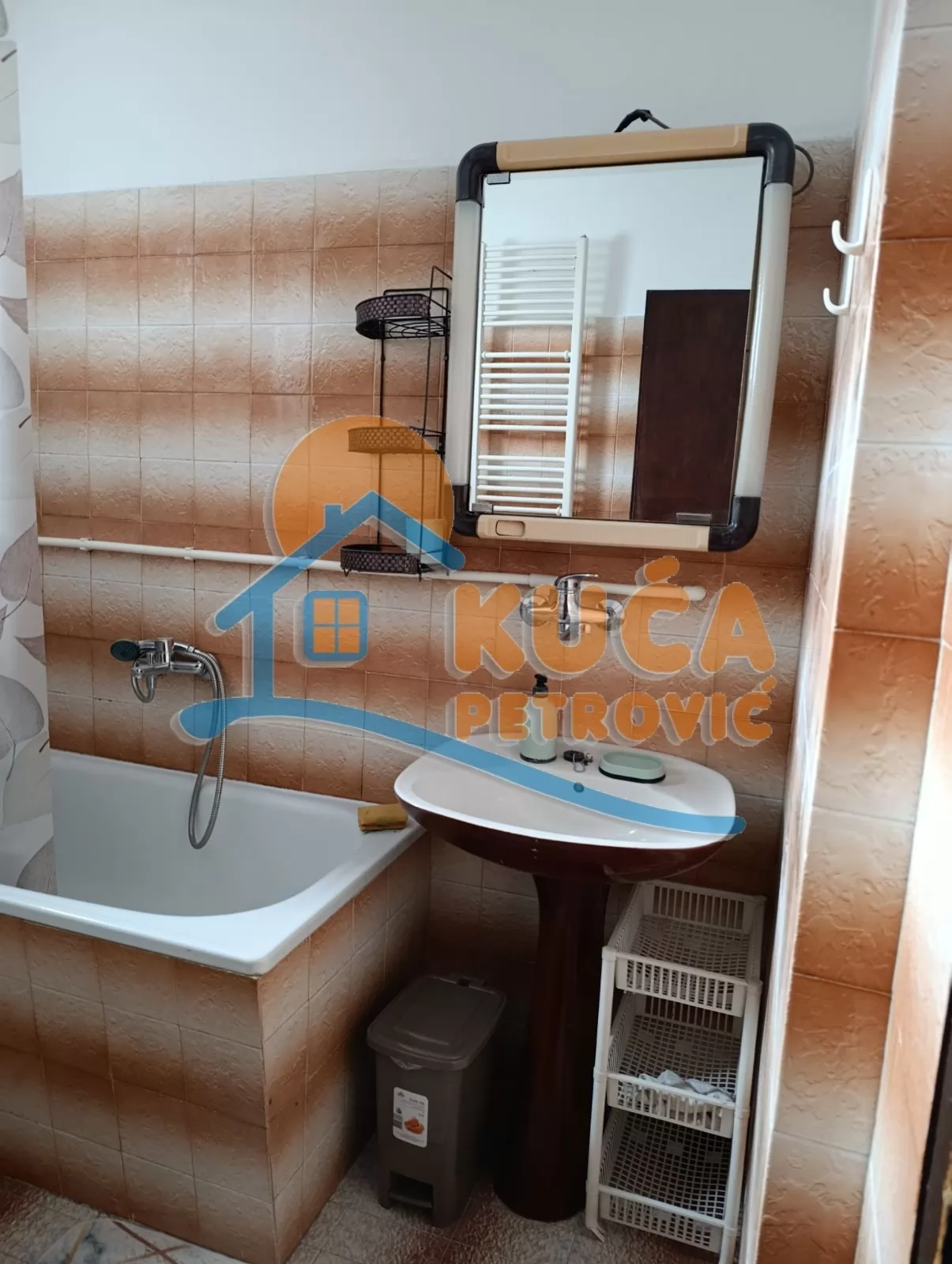 Trosoban stan, 75 m2, Palilula, Avalska ID: i-016391 12