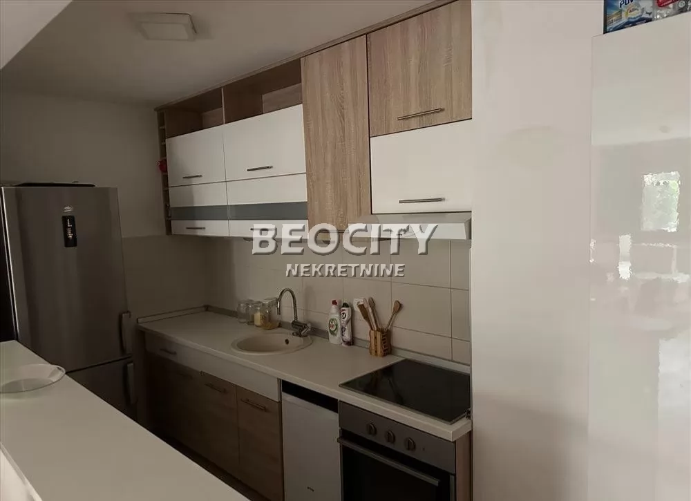 Dvosoban stan, 65 m2, Novi Beograd,  (A blok)  -  Uroša Martinovića ID: 101206 7