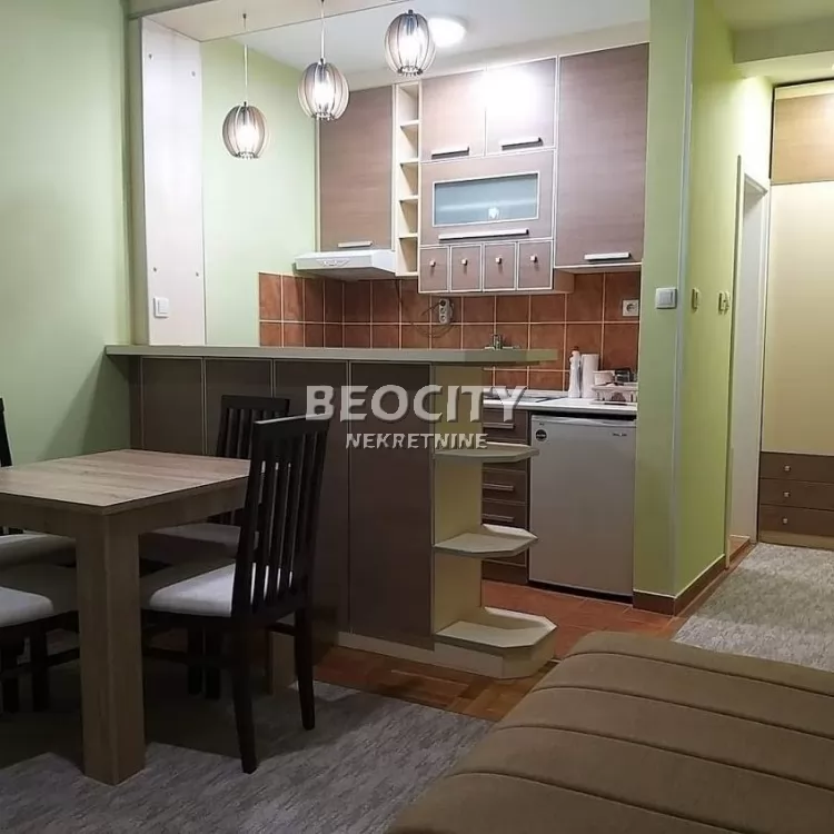 Dvosoban stan, 30 m2, Novi Sad, Dositejeva ID: 132191 1
