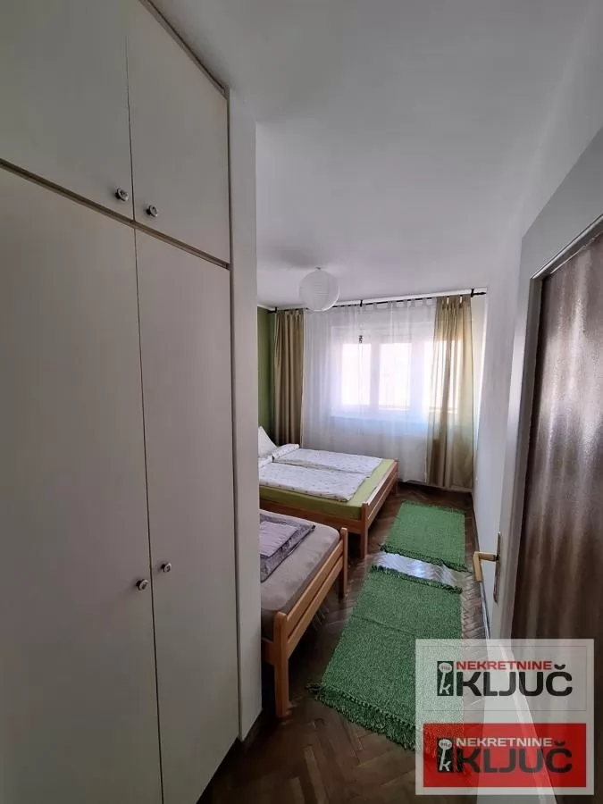 KEJ IZDAJE SE DVOSOBAN NAMEŠTEN STAN 9
