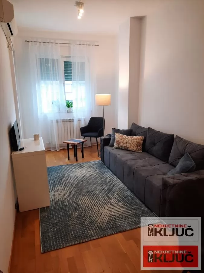 LIMAN 3,41 m2, DVOSOBAN,može i kao poslovni prostor-kancelarija 3