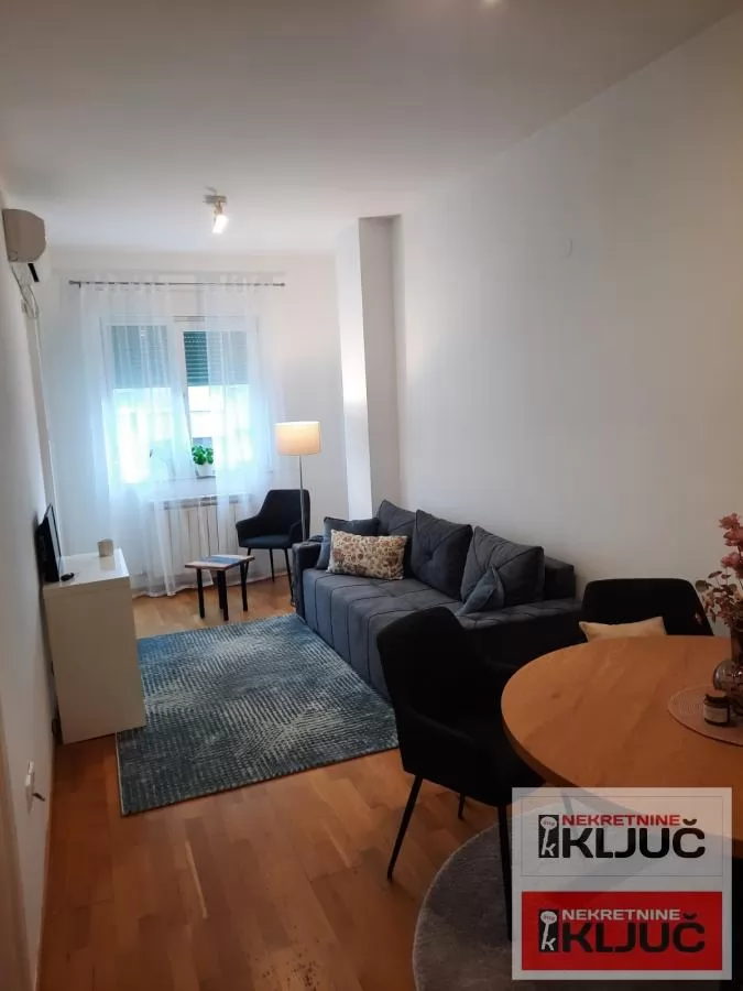 LIMAN 3,41 m2, DVOSOBAN,može i kao poslovni prostor-kancelarija 5