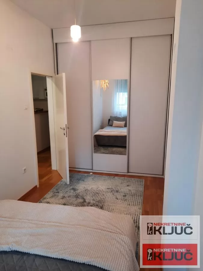 LIMAN 3,41 m2, DVOSOBAN,može i kao poslovni prostor-kancelarija 9