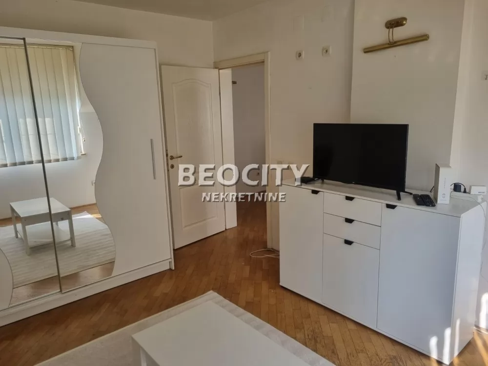 Petosoban stan, 130 m2, Banovo brdo, Kozačinskog ID: 129706 1