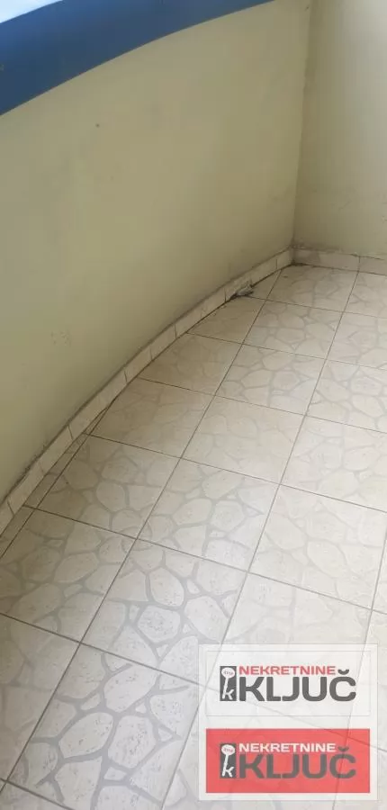 SOCIJALNO IZDAJE SE JEDNOIPOSOBAN NAMEŠTEN STAN 17