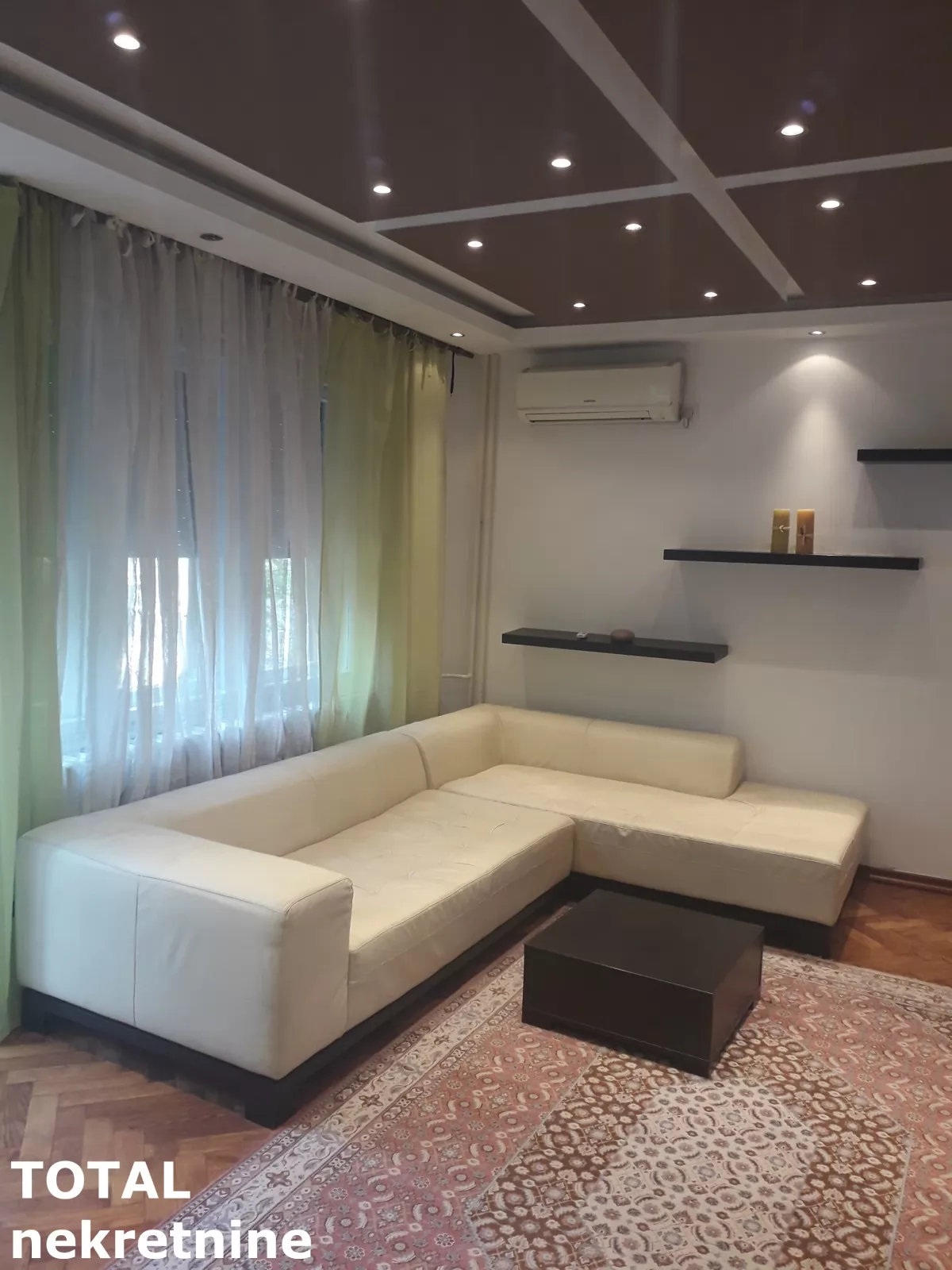 Stan,NOVI SAD,CENTAR,kv: 46.00, € 196000, ID: 1100605 1