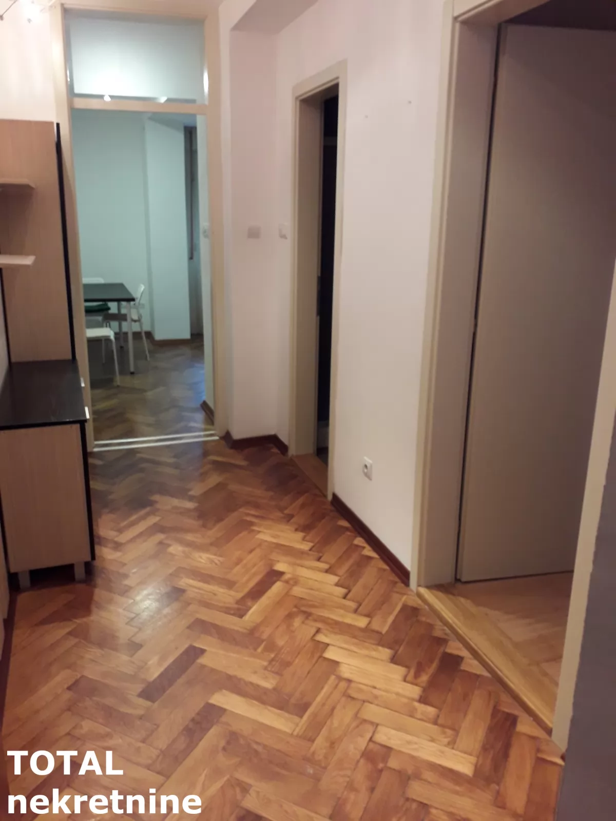 Stan,NOVI SAD,CENTAR,kv: 46.00, € 196000, ID: 1100605 2