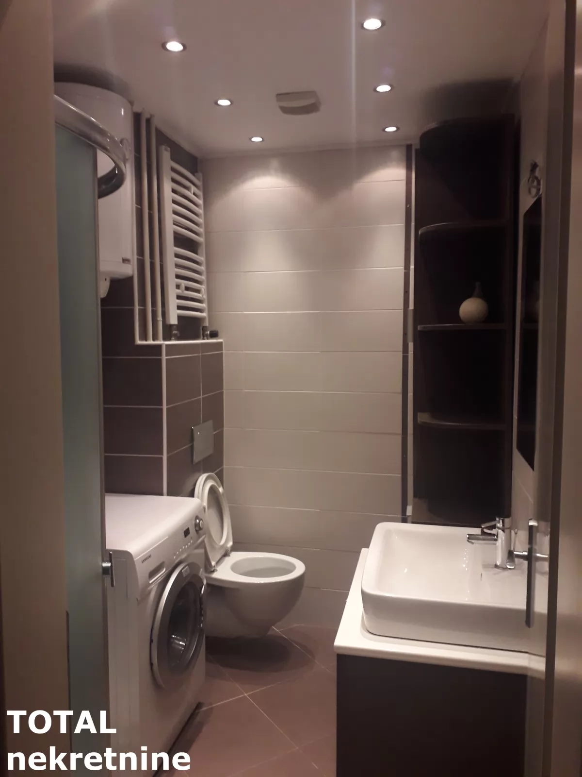 Stan,NOVI SAD,CENTAR,kv: 46.00, € 196000, ID: 1100605 5