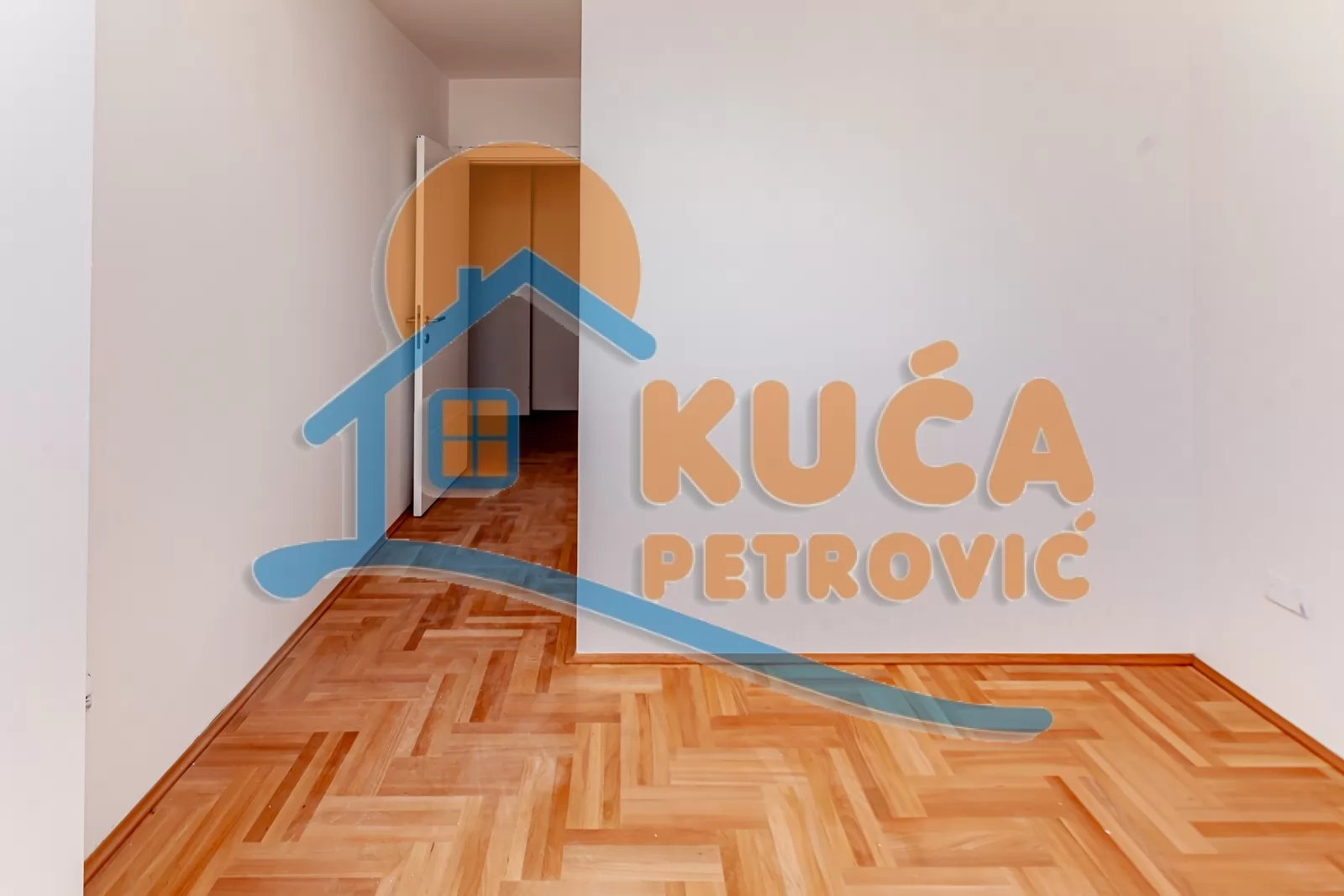 Dvosoban stan, 59.6 m2, Železnička stanica, Dimitrija Tucovića ID: p-016428 8