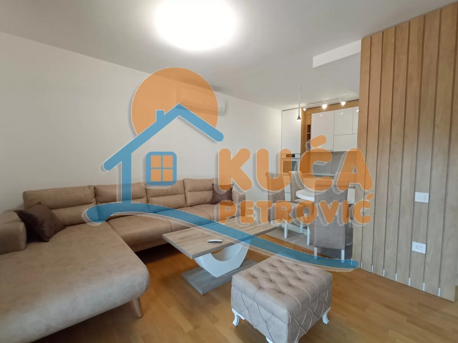 Dvosoban stan, 72 m2, Centar, Oblačića Rada ID: i-016452 1