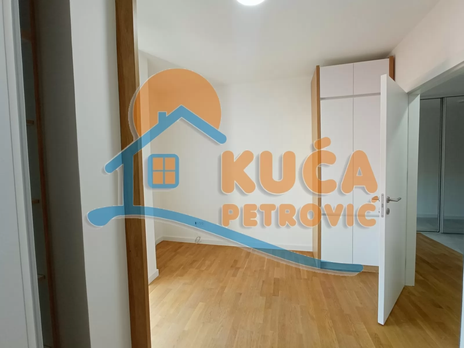 Dvosoban stan, 72 m2, Centar, Oblačića Rada ID: i-016452 12