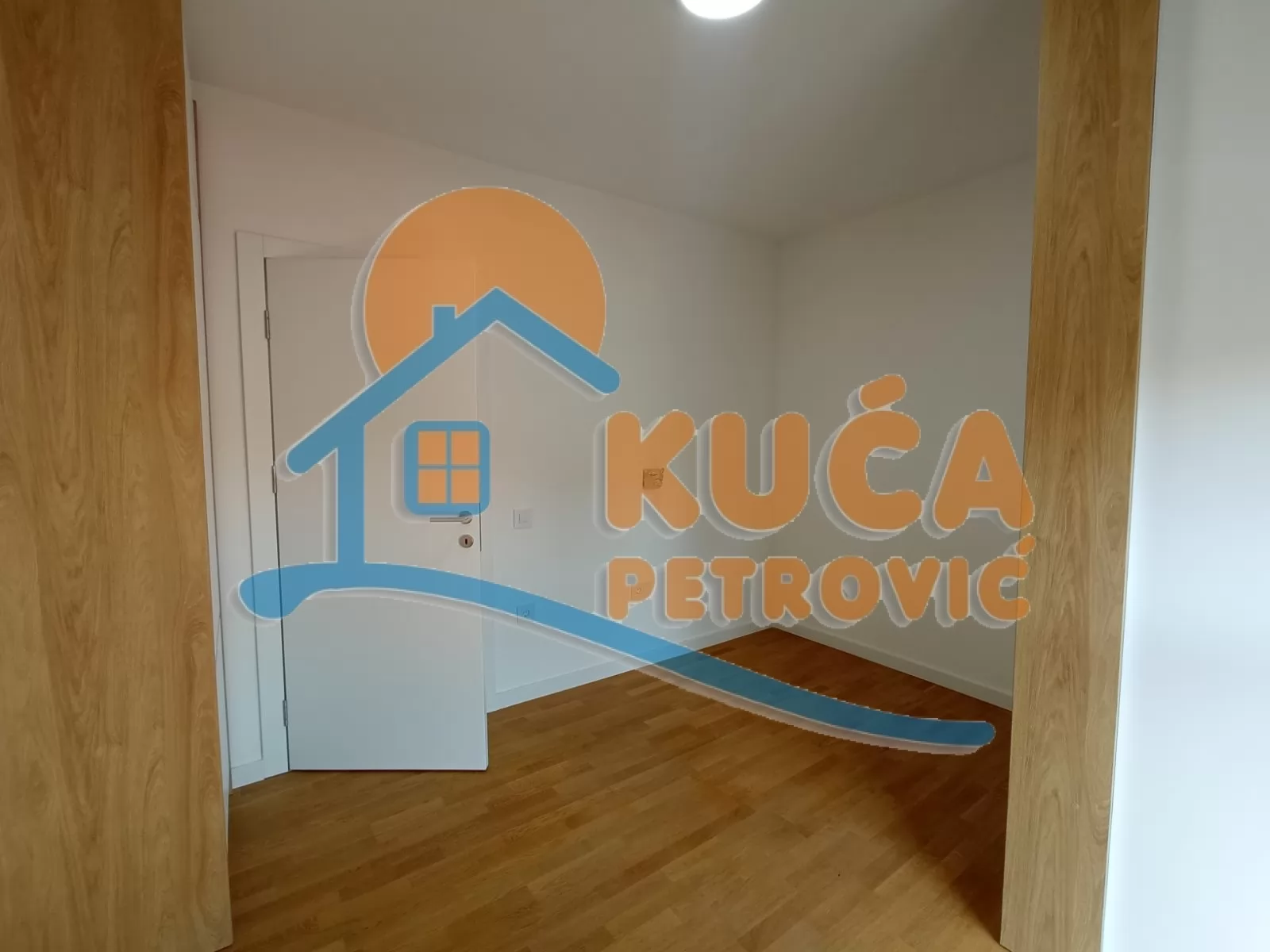 Dvosoban stan, 72 m2, Centar, Oblačića Rada ID: i-016452 14