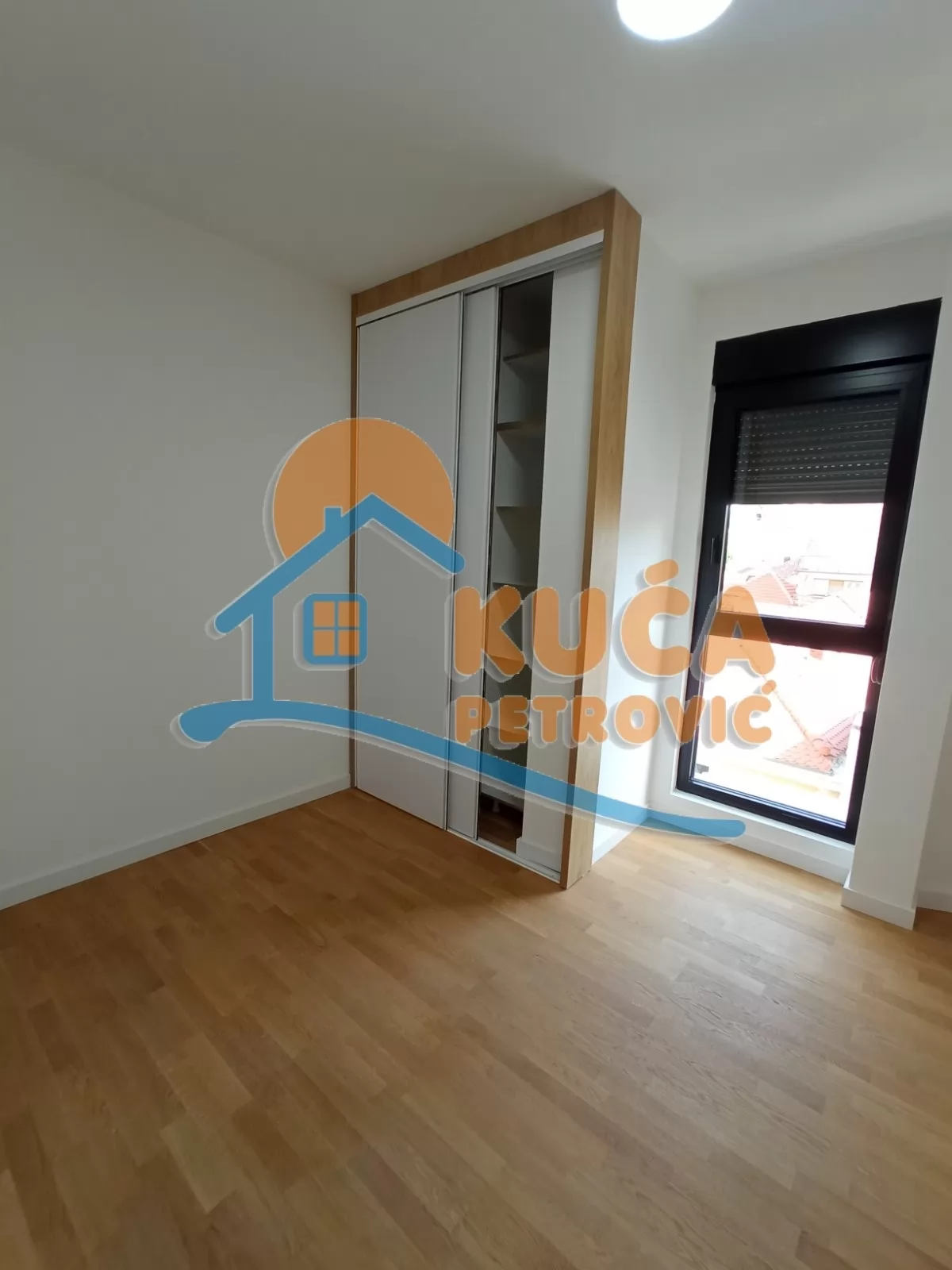 Dvosoban stan, 72 m2, Centar, Oblačića Rada ID: i-016452 15