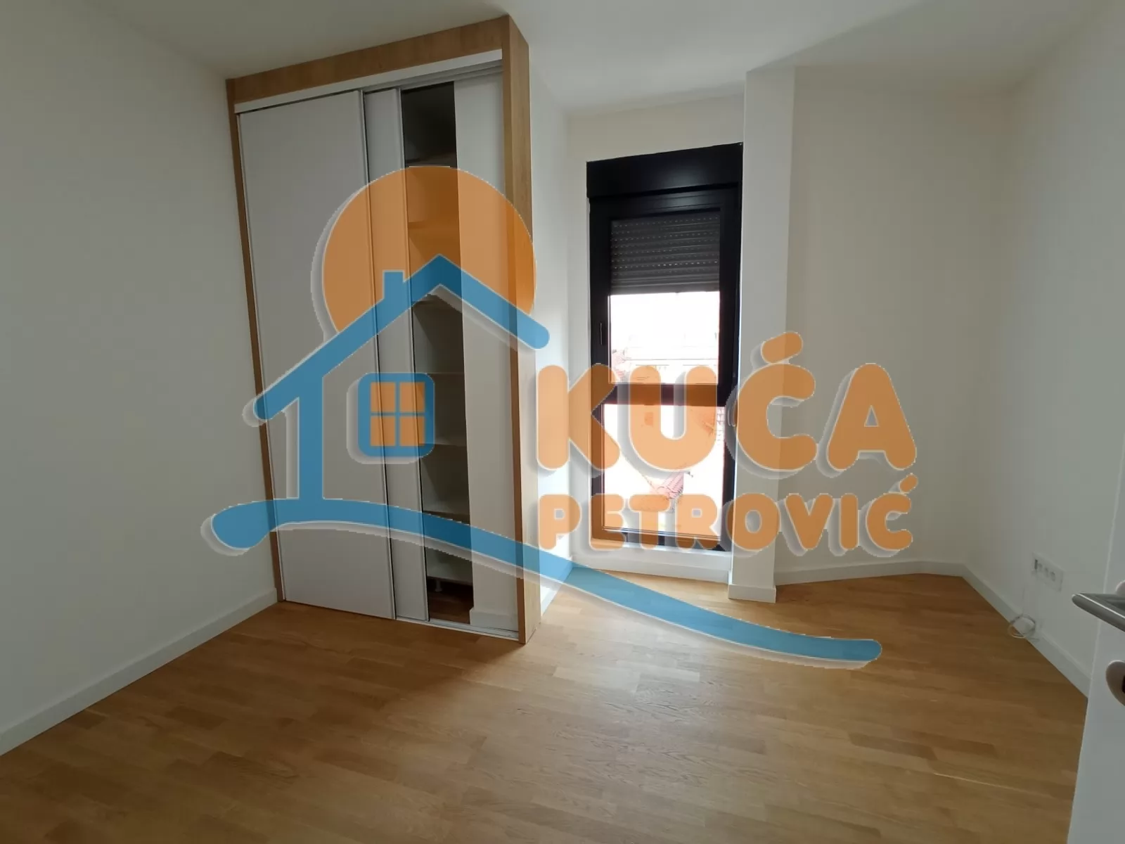 Dvosoban stan, 72 m2, Centar, Oblačića Rada ID: i-016452 16