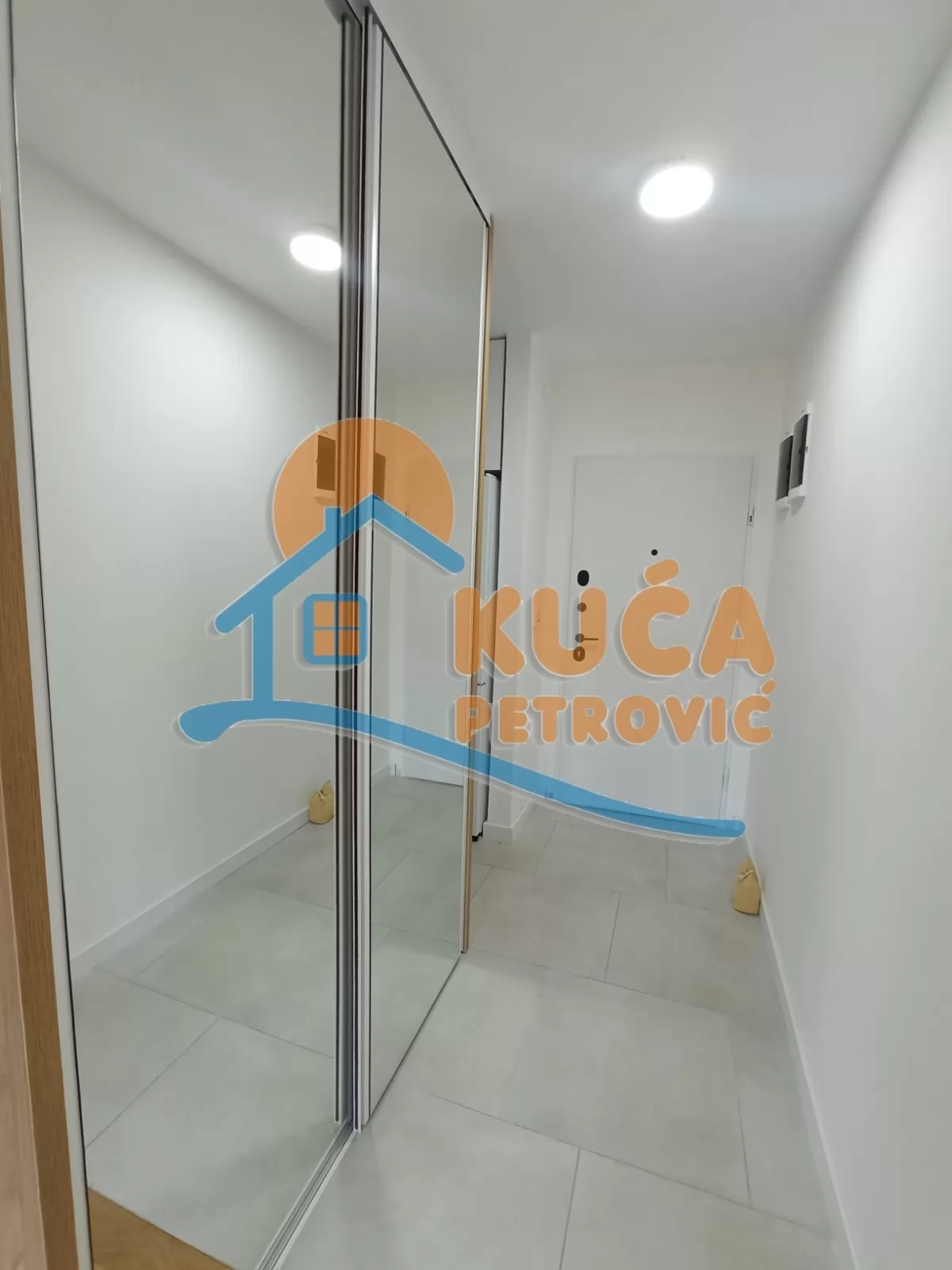 Dvosoban stan, 72 m2, Centar, Oblačića Rada ID: i-016452 22