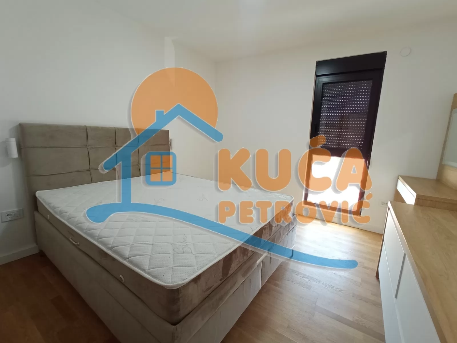 Dvosoban stan, 72 m2, Centar, Oblačića Rada ID: i-016452 8