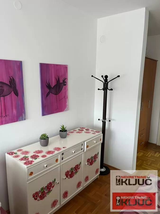 Garsonjera na Grbavici, 26 m², 5/6 sprat-odmah useljivo 3