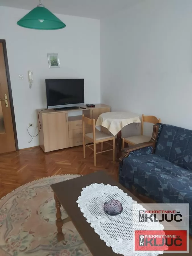 GRBAVICA IZDAJE SE NAMEŠTENA GARSONJERA 1