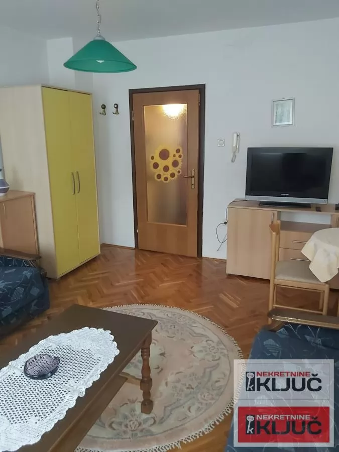 GRBAVICA IZDAJE SE NAMEŠTENA GARSONJERA 4