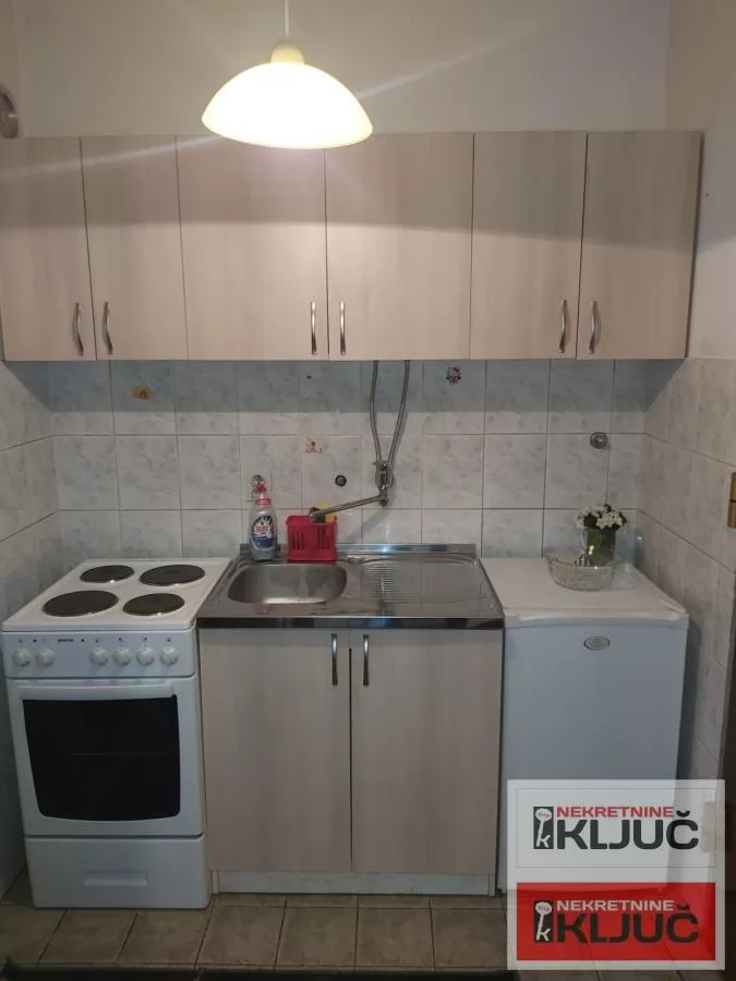 GRBAVICA IZDAJE SE NAMEŠTENA GARSONJERA 5