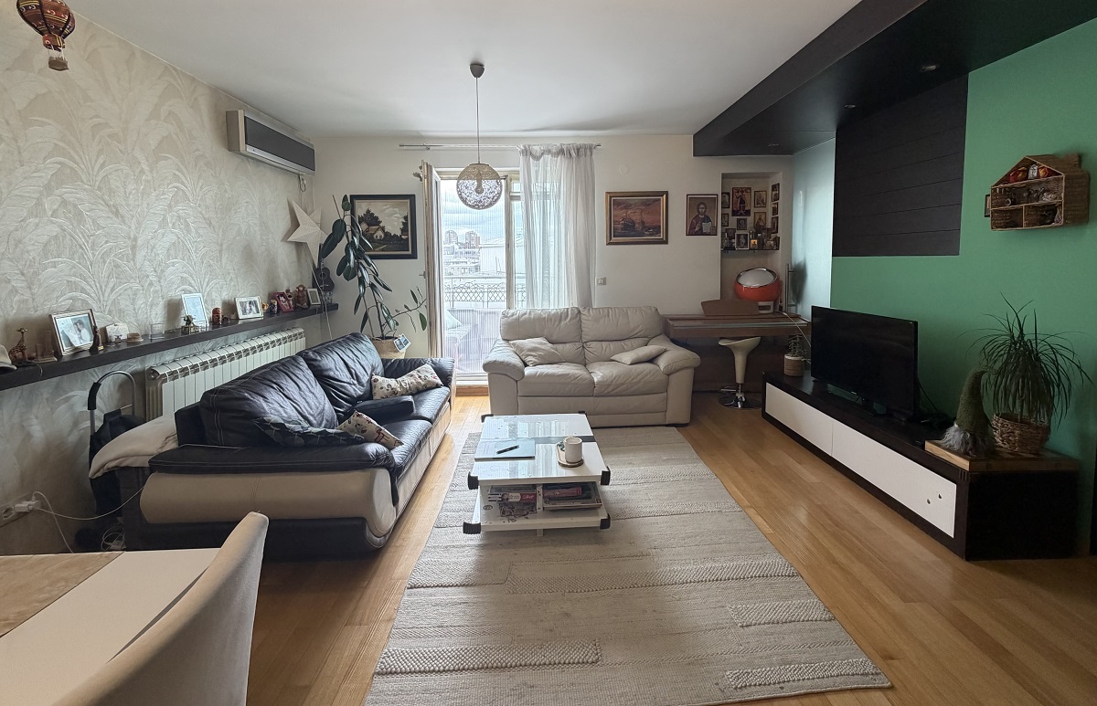 Kompletno renoviran 3 0 stan na Zvezdari  68m2 1
