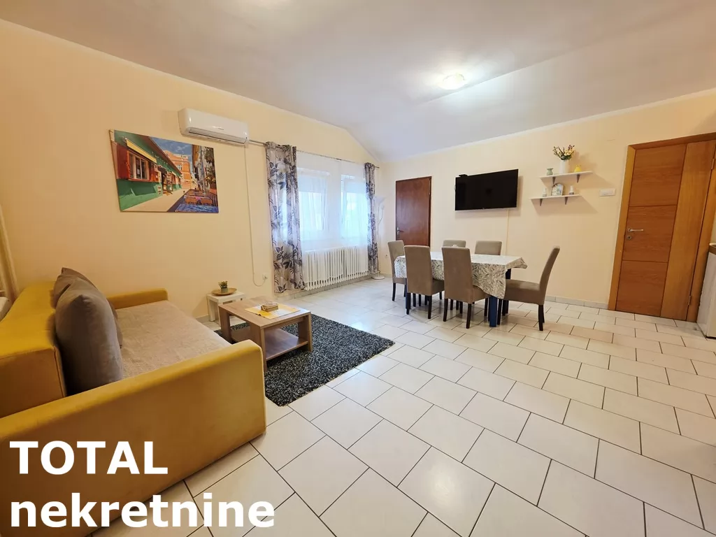 Stan,NOVI SAD,CENTAR,kv: 50.00, € 130000, ID: 1102619 1