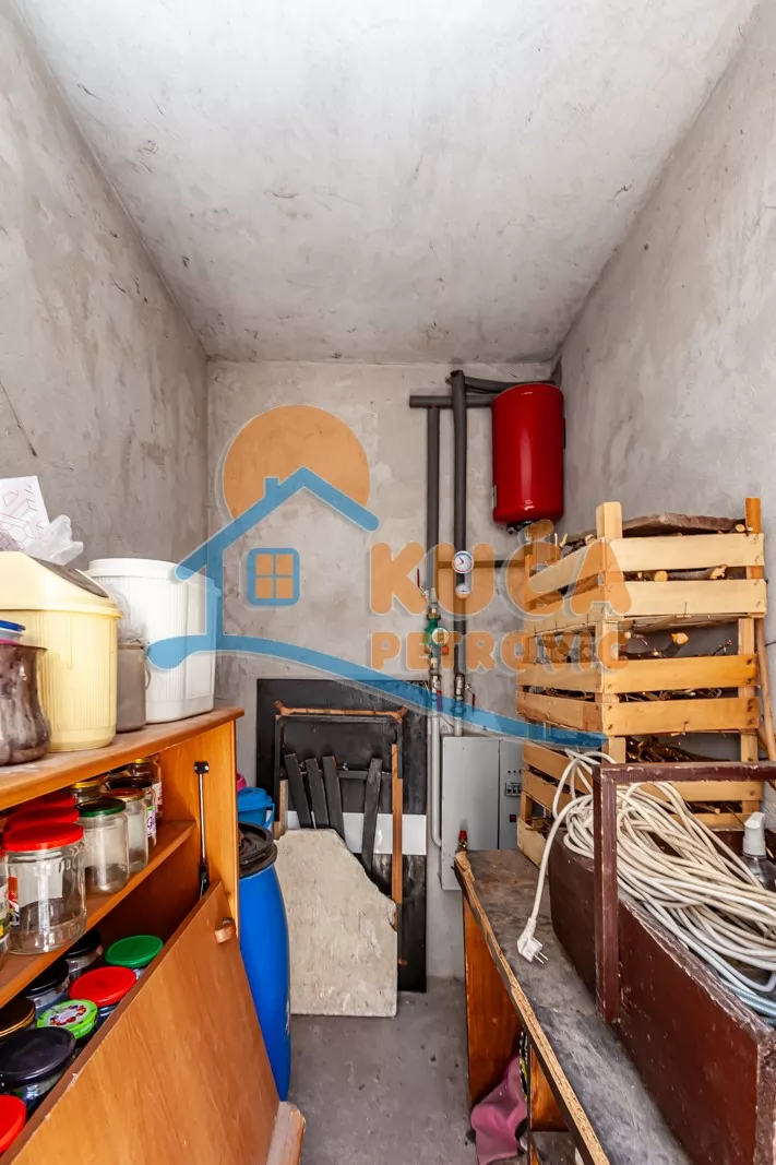 Trosobna kuća, 188 m2, Donji Komren, Bračka ID: p-016427 21