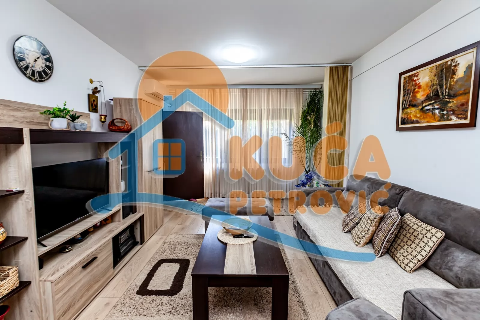 Trosobna kuća, 188 m2, Donji Komren, Bračka ID: p-016427 3
