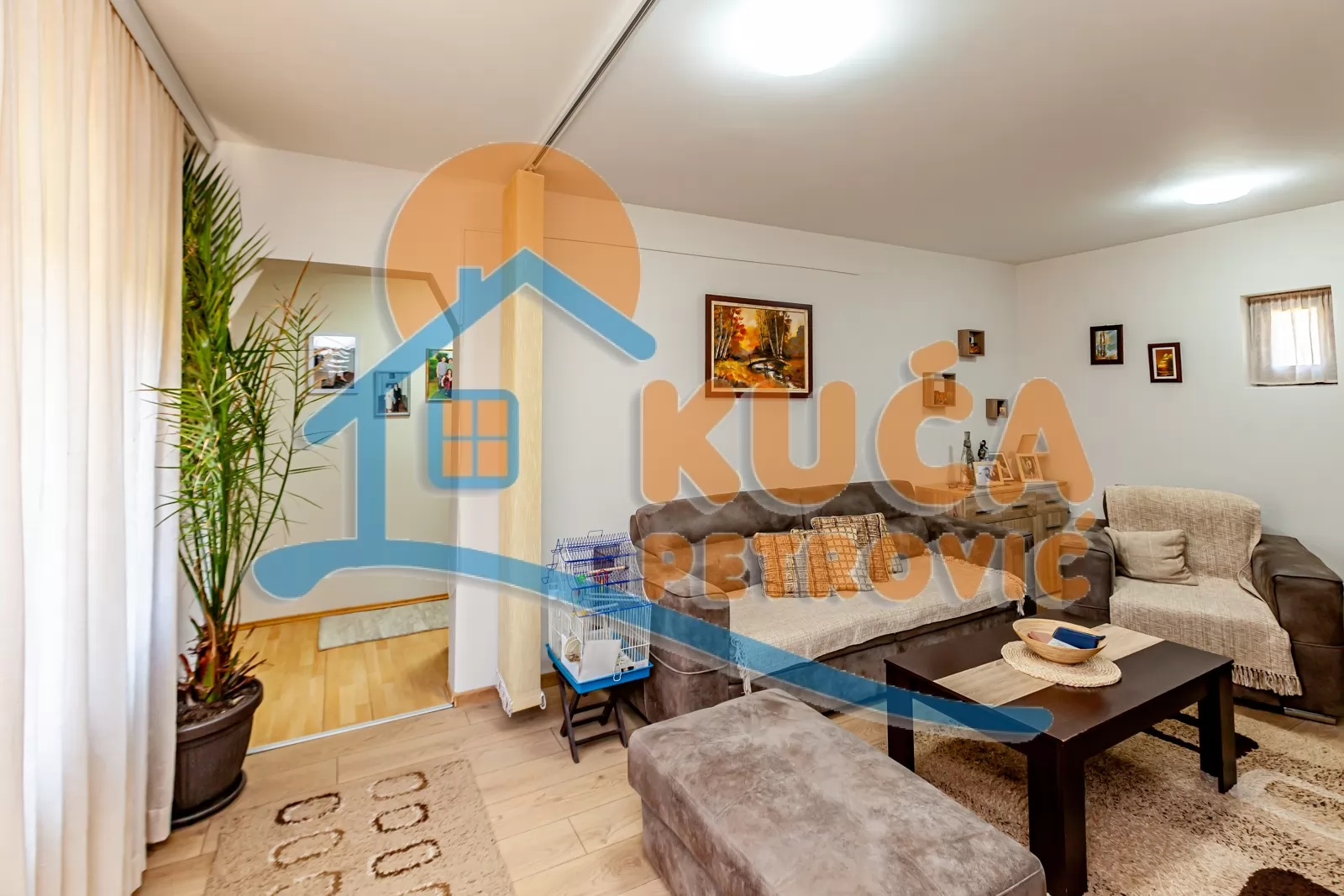 Trosobna kuća, 188 m2, Donji Komren, Bračka ID: p-016427 5