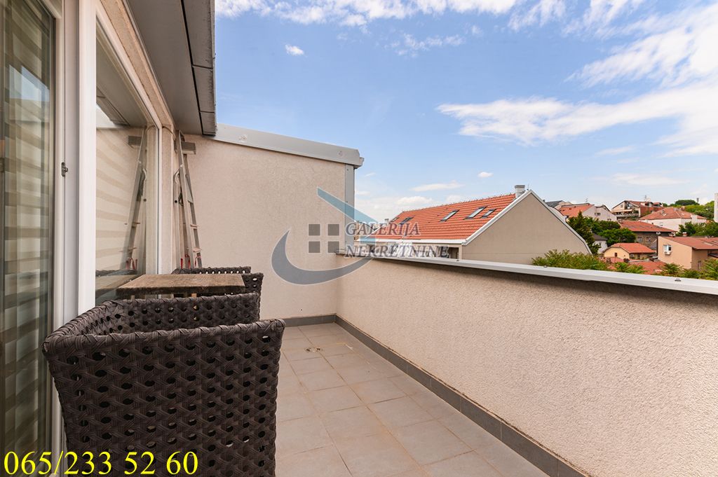 Vračar  Južni bulevar   Šumatovačka 83m2 5