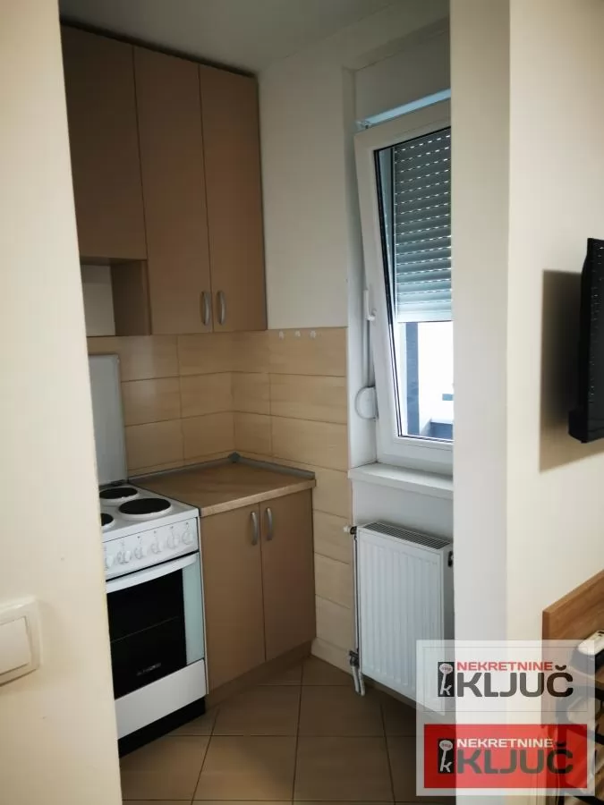 Jednoiposoban stan, 32 m², Telep, Novi Sad-odmah useljivo 2