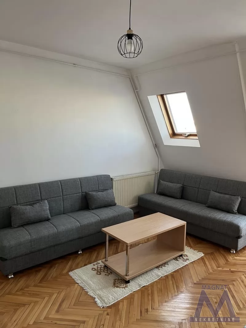 Stan,NOVI SAD,BULEVAR,kv: 24, € 250, ID: 9101036 2