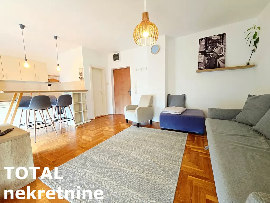 Stan,NOVI SAD,BULEVAR,kv: 34.00, € 100000, ID: 1102498 1