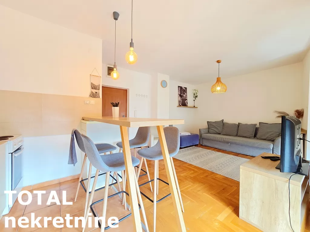 Stan,NOVI SAD,BULEVAR,kv: 34.00, € 100000, ID: 1102498 5