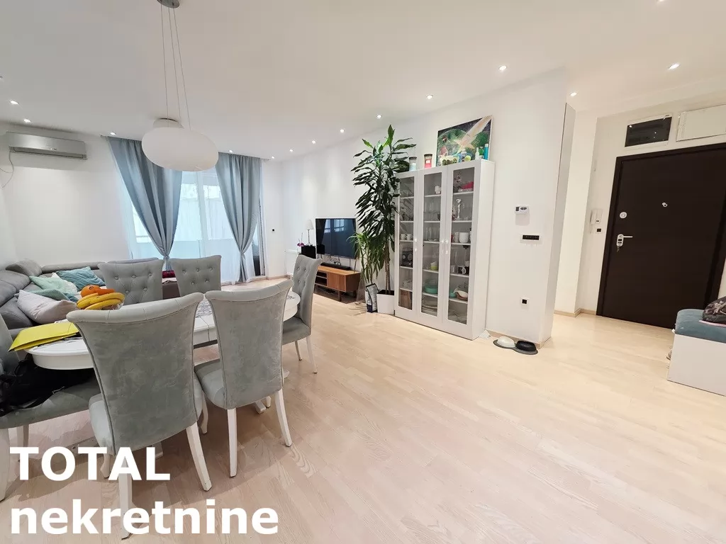 Stan,NOVI SAD,NOVA DETELINARA,kv: 97.00, € 300700, ID: 1102620 6