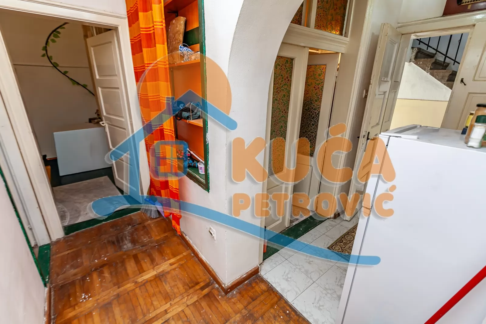 Trosoban stan, 54 m2, Železnička stanica, Šumadijska ID: p-016468 10