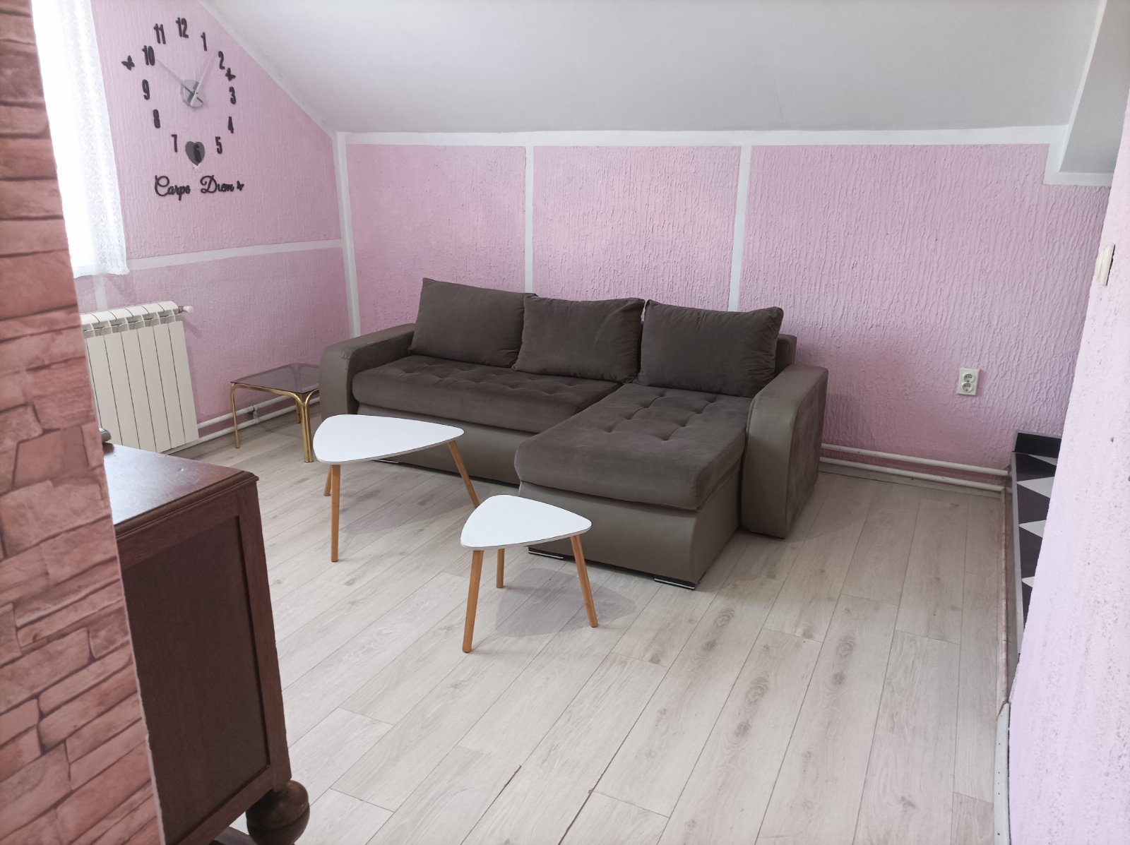 Namešten stan u kući  50m2  na prvom spratu  zaseban ulaz 1