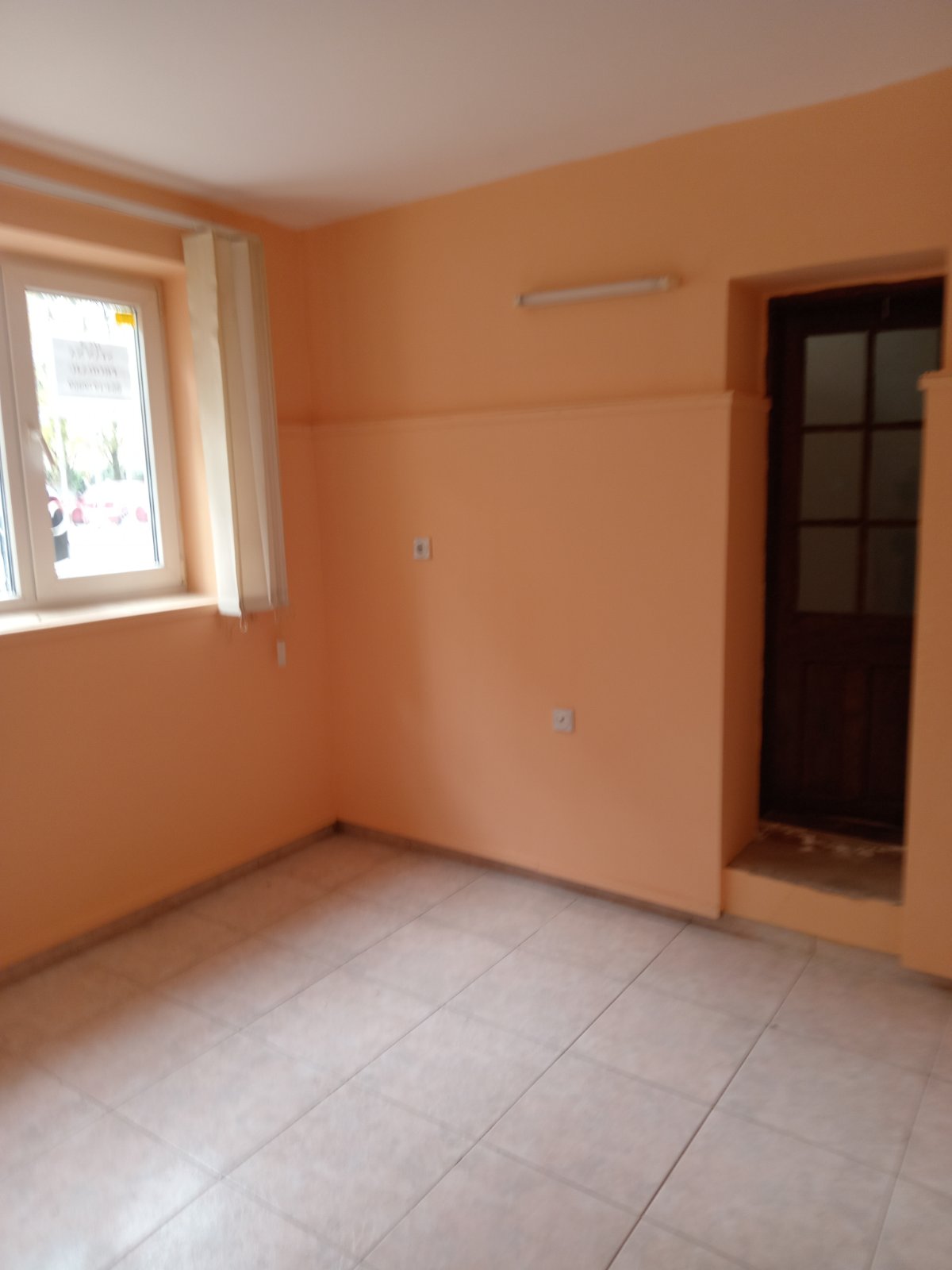 Prodajem stan u Vršcu idealan kao poslovni prostor 3