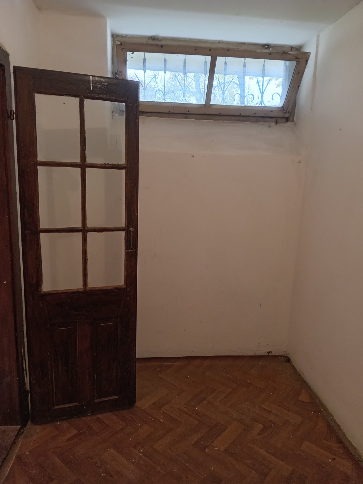 Prodajem stan u Vršcu idealan kao poslovni prostor 4