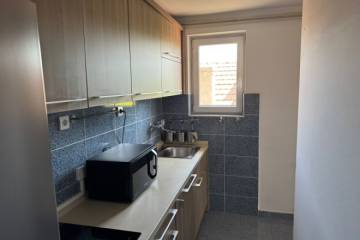 Renoviran 3 0 stan kod Partizanovog stadiona  68m2 3