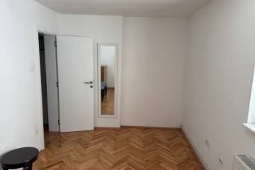 Renoviran 3 0 stan kod Partizanovog stadiona  68m2 5