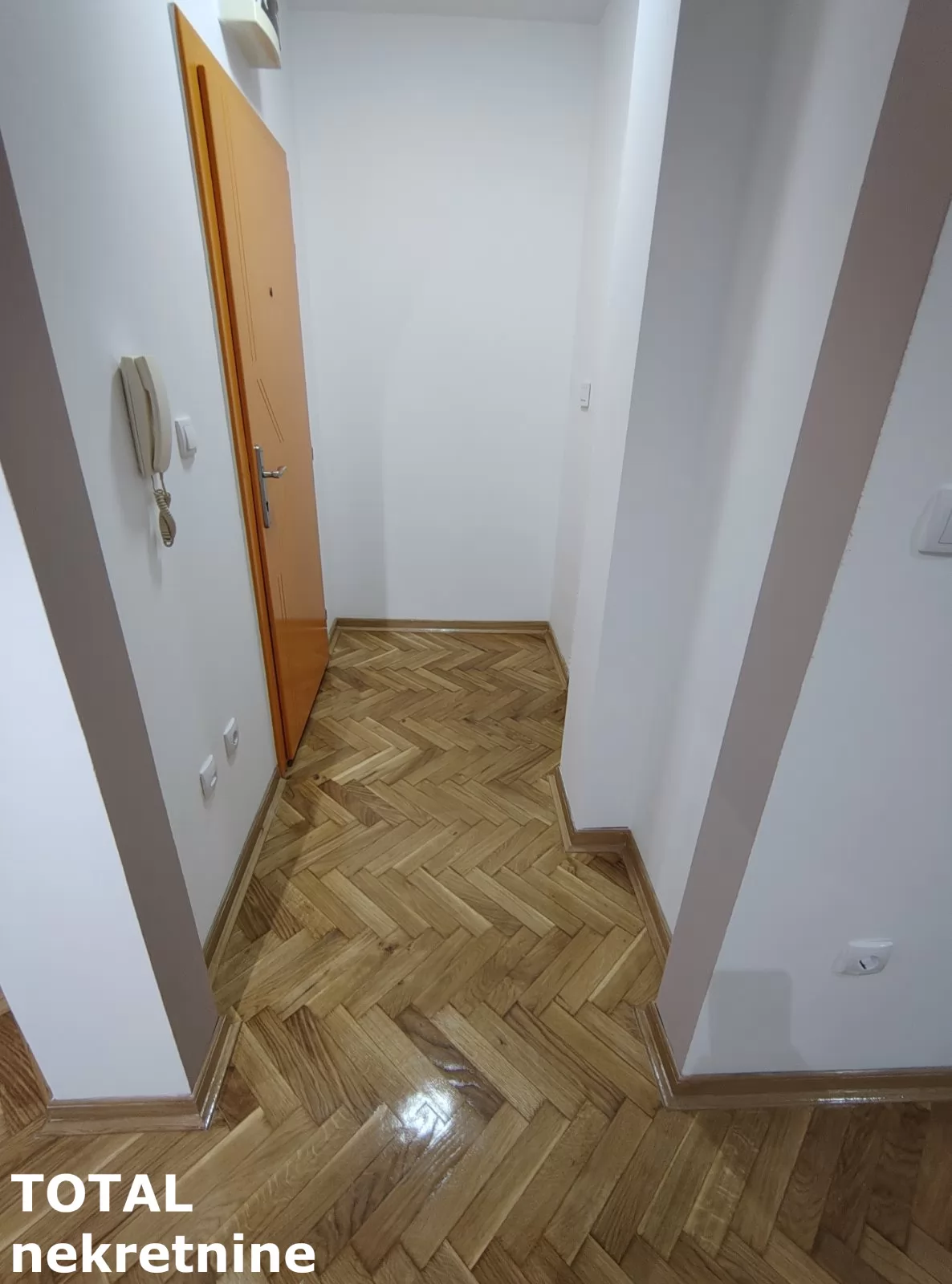 Stan,NOVI SAD,GRBAVICA,kv: 40.00, € 135000, ID: 1102614 8