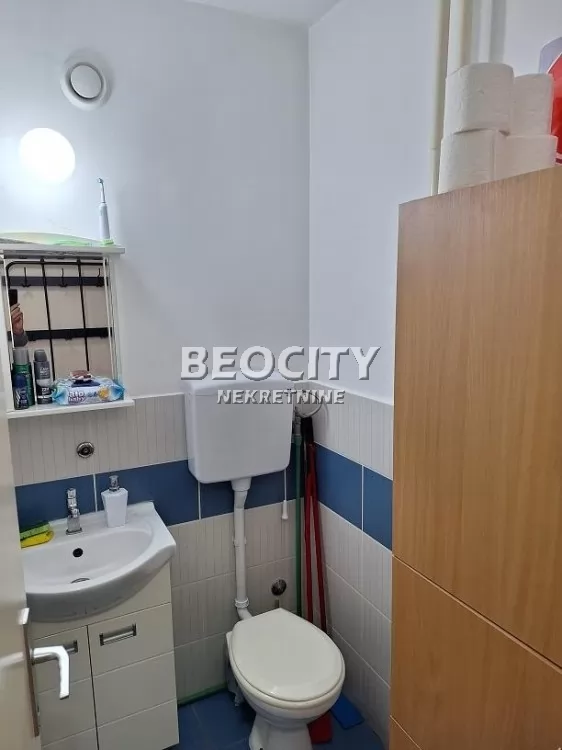 Trosoban stan, 79 m2, Centar, Marka Čelebonovića ID: 131989 11