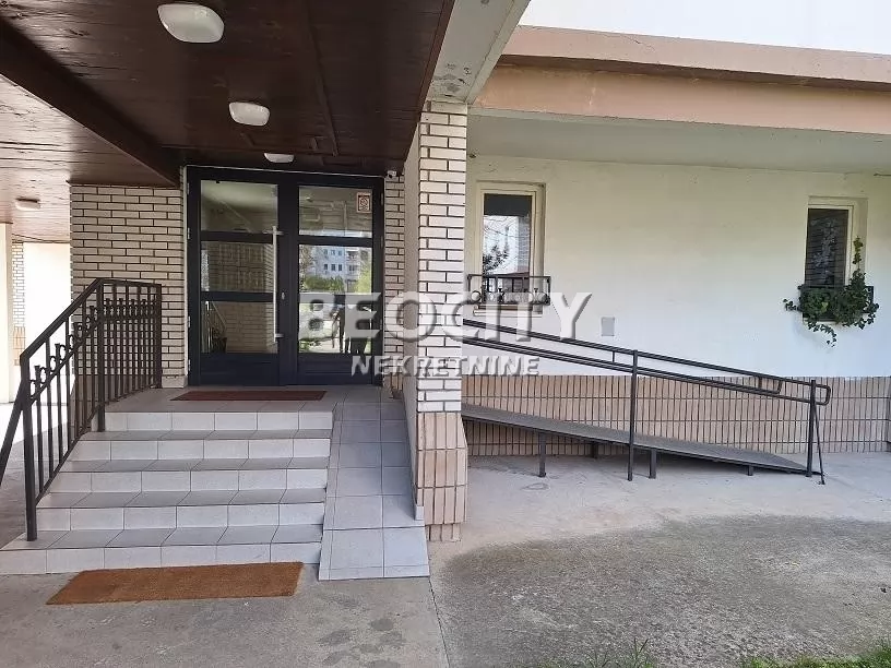 Trosoban stan, 79 m2, Centar, Marka Čelebonovića ID: 131989 16