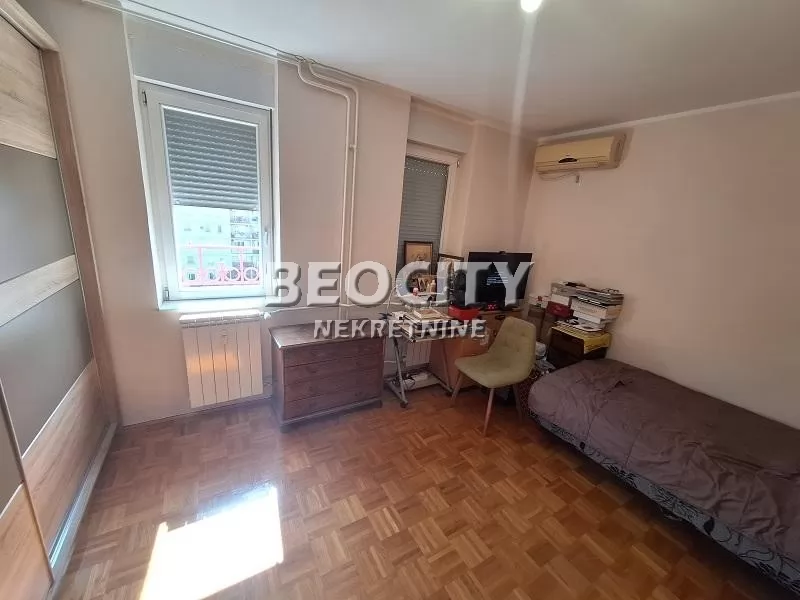 Trosoban stan, 79 m2, Centar, Marka Čelebonovića ID: 131989 9