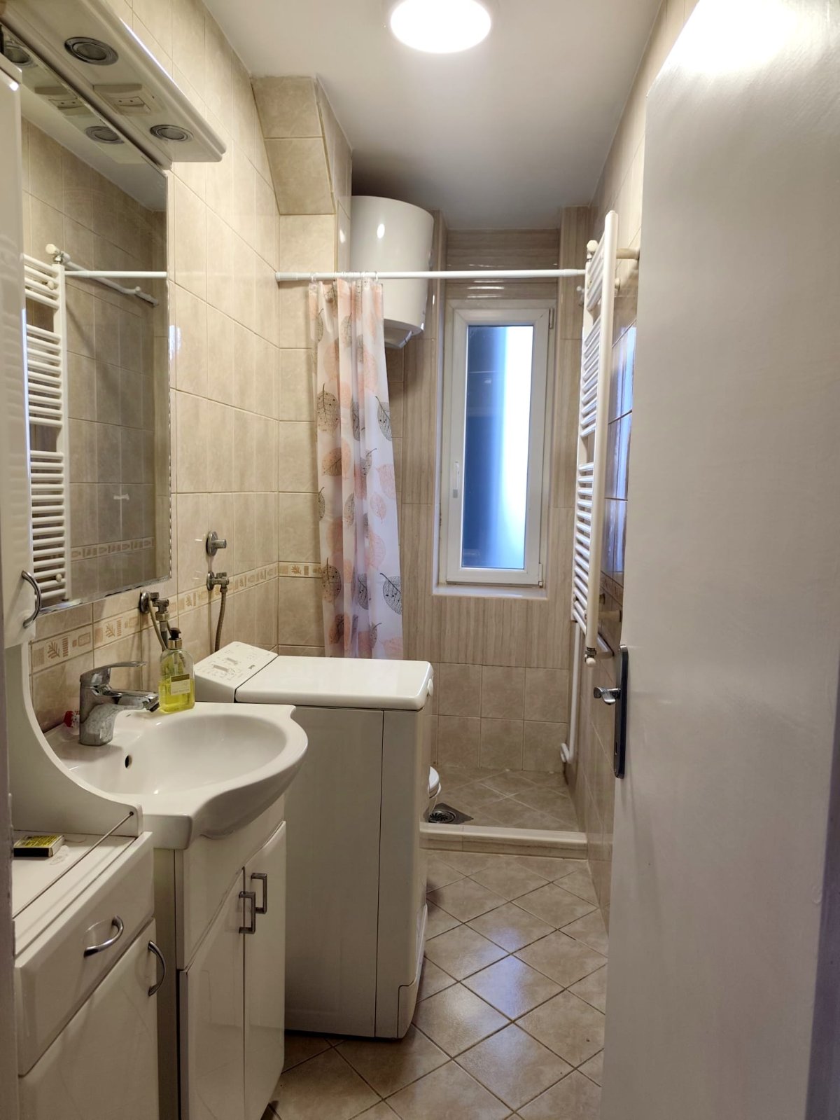 Izdajem dvosoban stan  Novi Beograd  Otona Župančića 50 m2 2